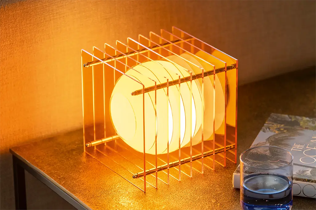Fuer Designfans - Tischlampe Lop Small Square Orange